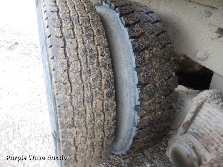 image for item DL3343 1986 Mack DM685S  ready mix truck