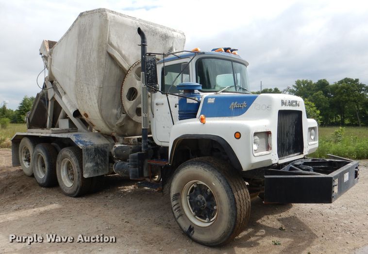 image for item DL3344 1986 Mack DM685S  ready mix truck