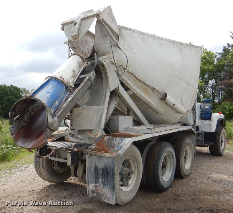 image for item DL3344 1986 Mack DM685S  ready mix truck