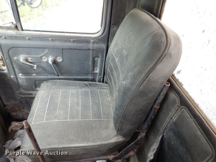 image for item DL3344 1986 Mack DM685S  ready mix truck