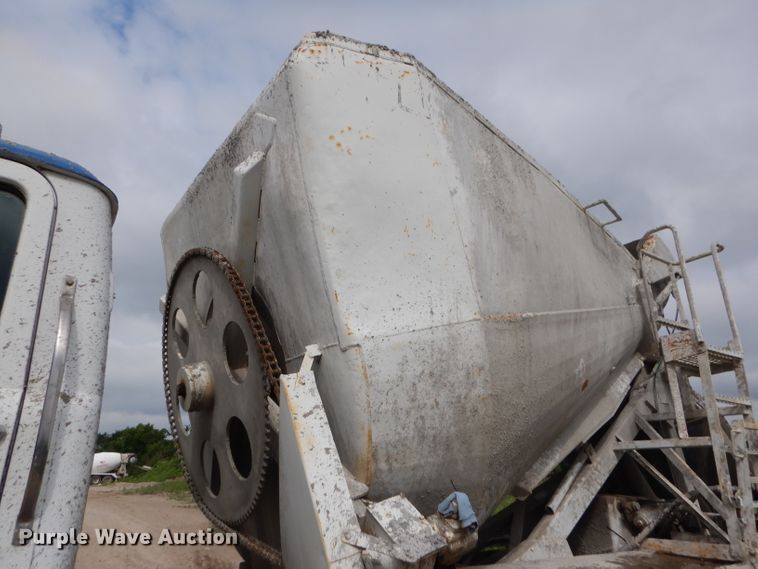 image for item DL3344 1986 Mack DM685S  ready mix truck