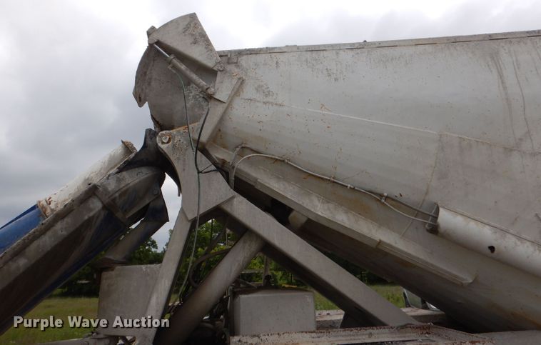 image for item DL3344 1986 Mack DM685S  ready mix truck