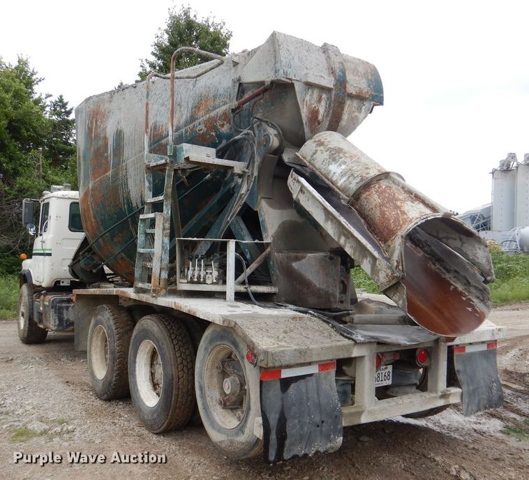 image for item DL3345 1996 Mack DM688S  ready mix truck