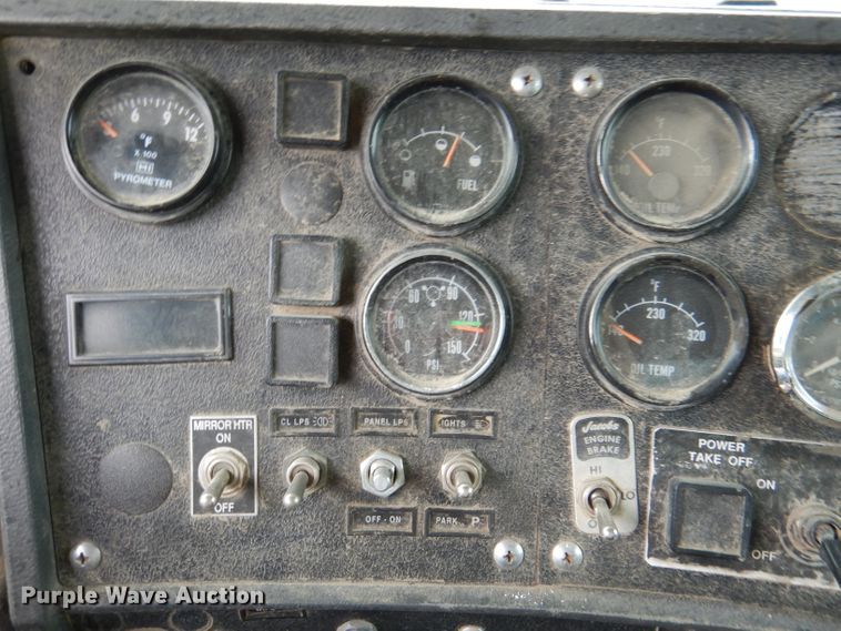 image for item DL3345 1996 Mack DM688S  ready mix truck