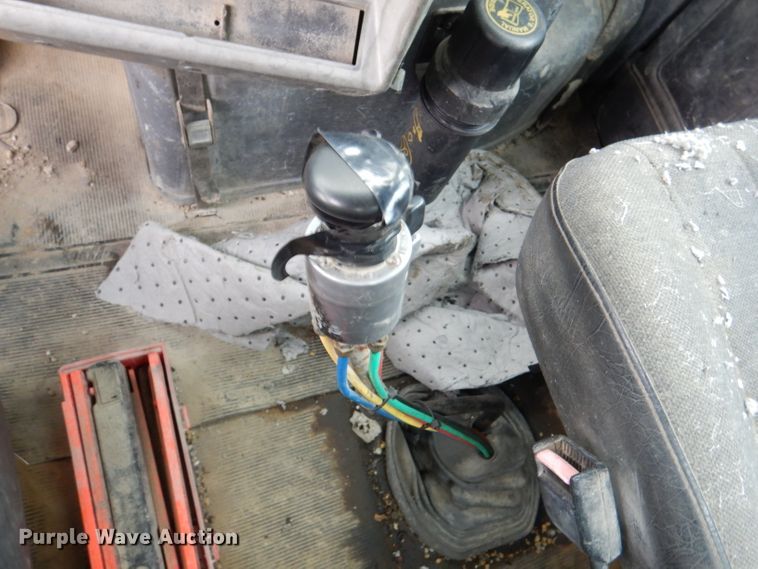 image for item DL3345 1996 Mack DM688S  ready mix truck