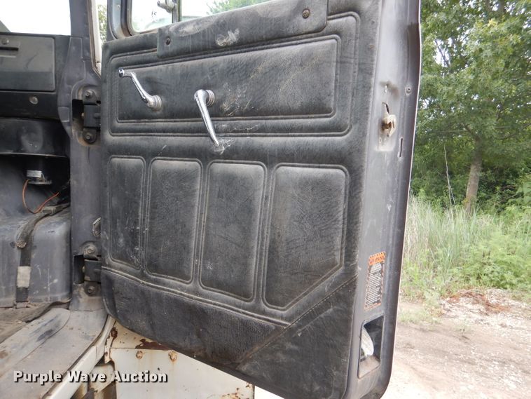 image for item DL3345 1996 Mack DM688S  ready mix truck