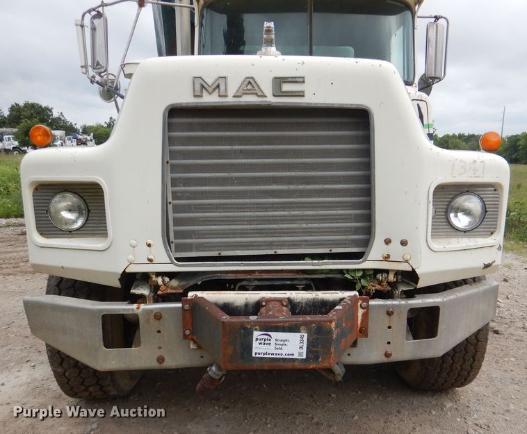 image for item DL3345 1996 Mack DM688S  ready mix truck