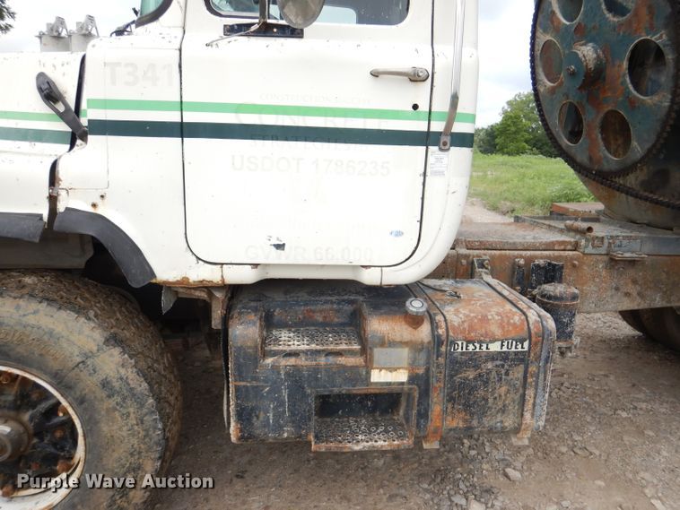 image for item DL3345 1996 Mack DM688S  ready mix truck