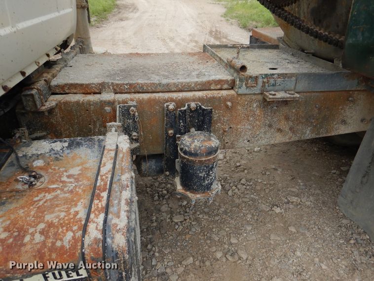 image for item DL3345 1996 Mack DM688S  ready mix truck