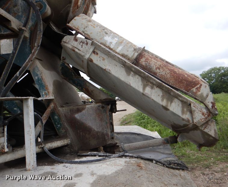 image for item DL3345 1996 Mack DM688S  ready mix truck