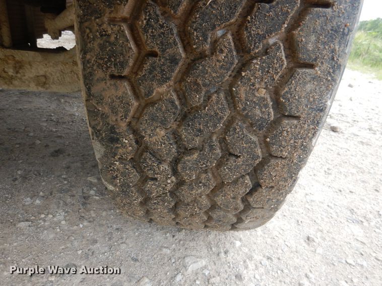 image for item DL3345 1996 Mack DM688S  ready mix truck