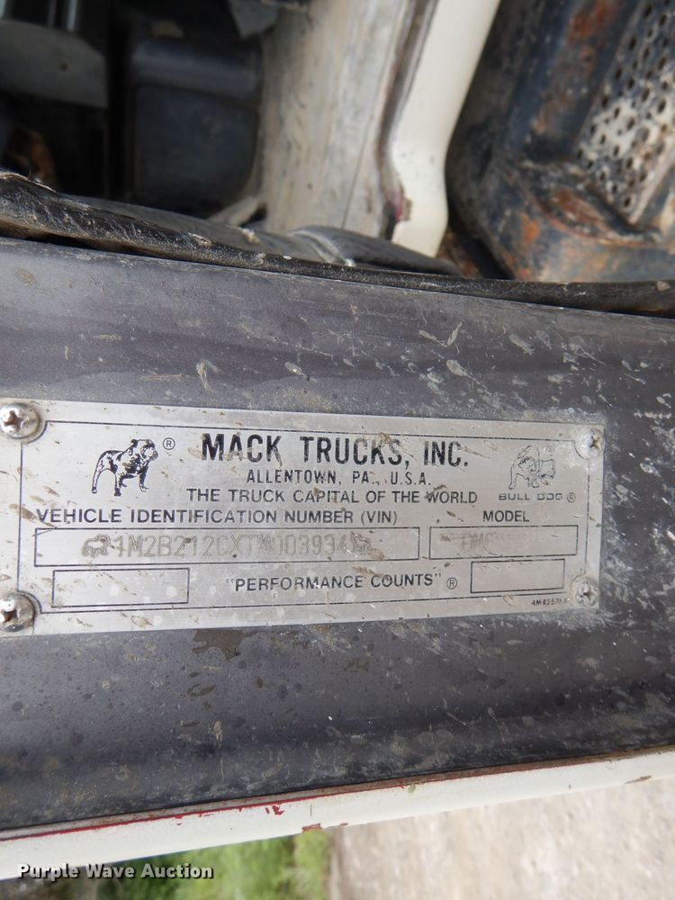 image for item DL3345 1996 Mack DM688S  ready mix truck
