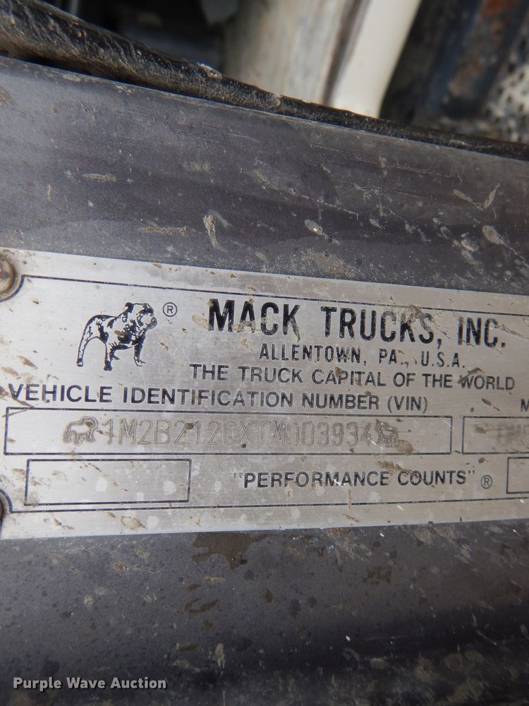 image for item DL3345 1996 Mack DM688S  ready mix truck