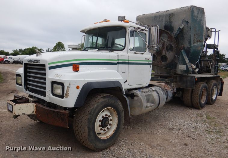 image for item DL3346 2001 Mack RD690S  ready mix truck