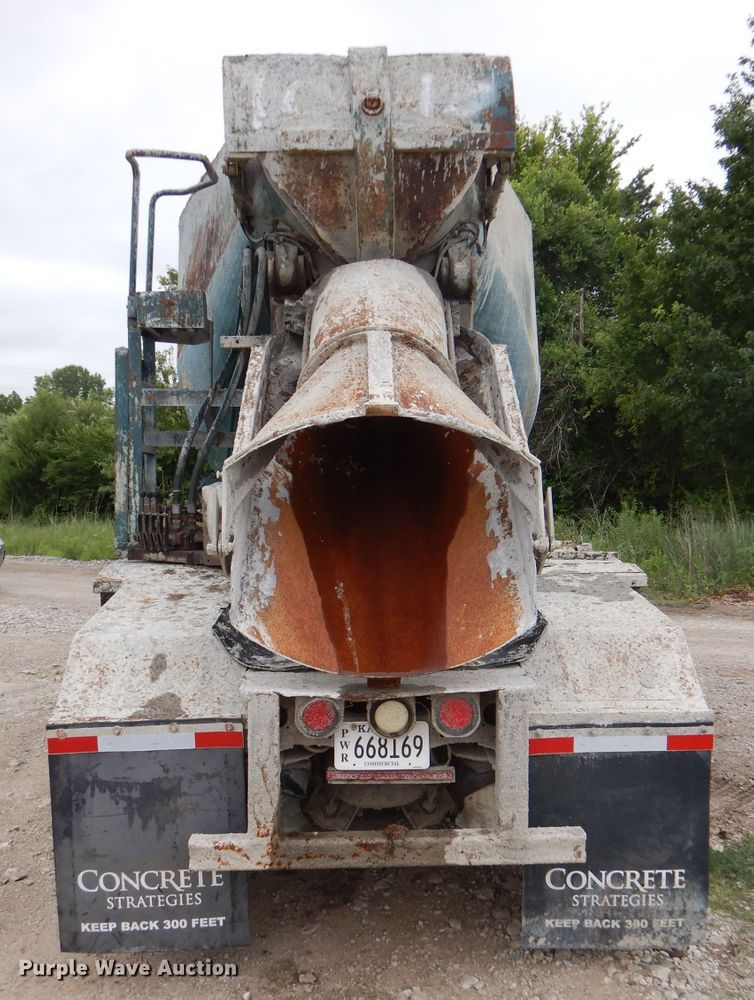 image for item DL3346 2001 Mack RD690S  ready mix truck