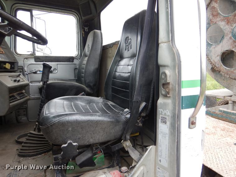 image for item DL3346 2001 Mack RD690S  ready mix truck