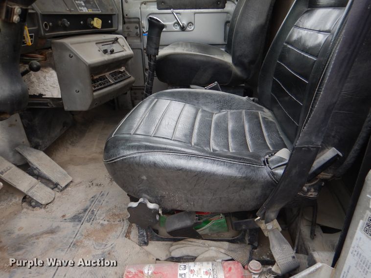 image for item DL3346 2001 Mack RD690S  ready mix truck