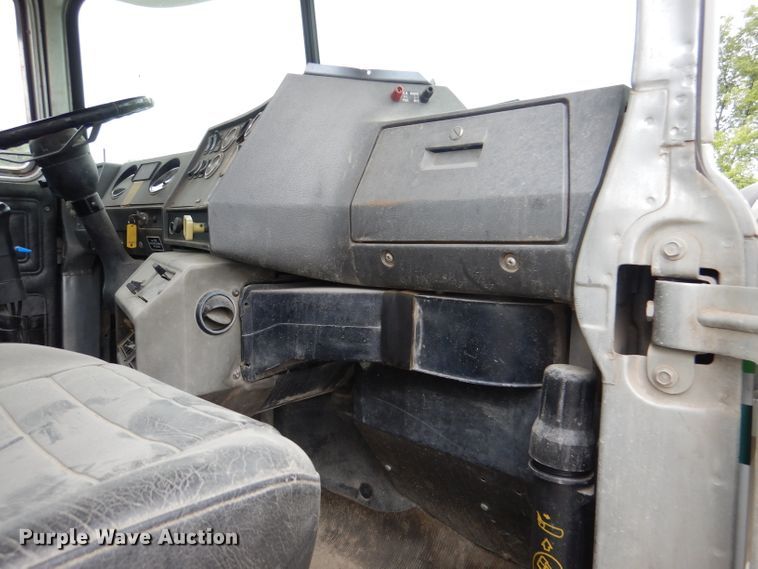 image for item DL3346 2001 Mack RD690S  ready mix truck