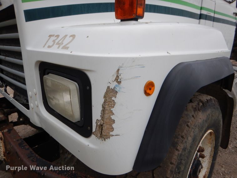 image for item DL3346 2001 Mack RD690S  ready mix truck