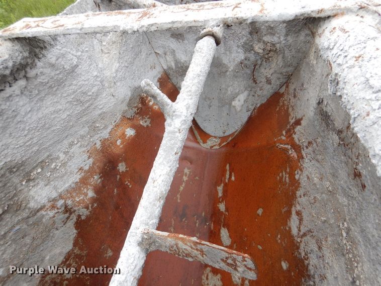 image for item DL3346 2001 Mack RD690S  ready mix truck