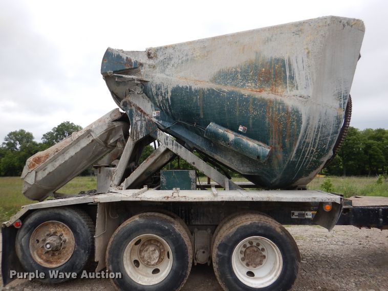 image for item DL3346 2001 Mack RD690S  ready mix truck