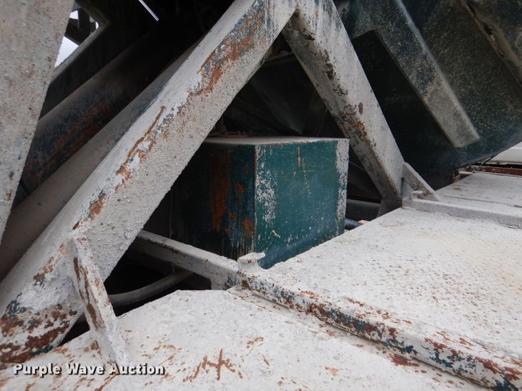 image for item DL3346 2001 Mack RD690S  ready mix truck