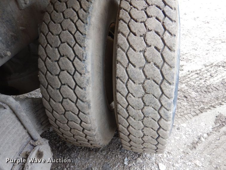 image for item DL3346 2001 Mack RD690S  ready mix truck