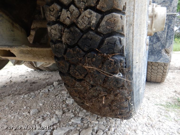 image for item DL3346 2001 Mack RD690S  ready mix truck