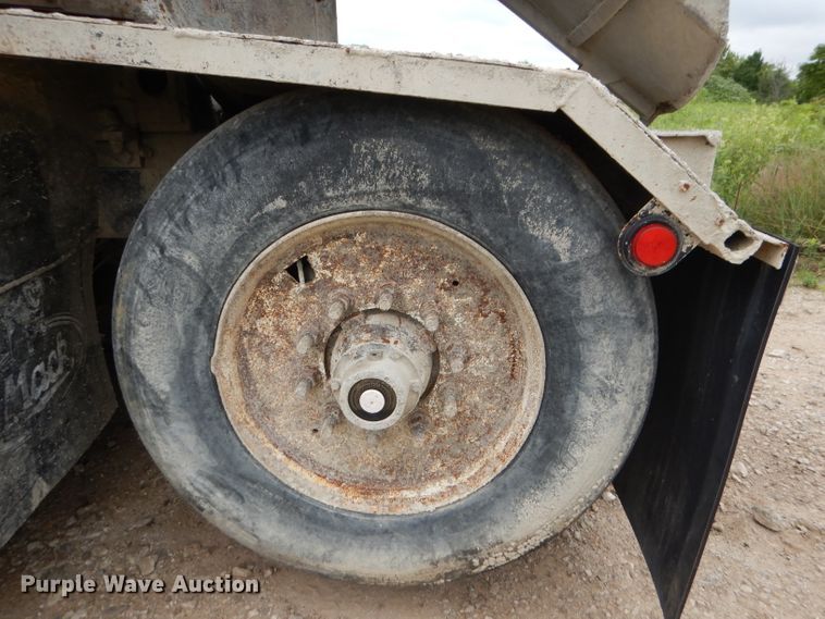 image for item DL3346 2001 Mack RD690S  ready mix truck