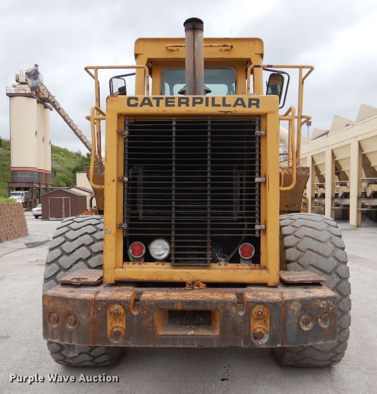image for item DL3347 1984 Caterpillar 966D  wheel loader