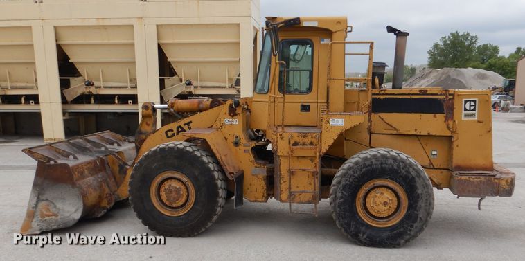 image for item DL3347 1984 Caterpillar 966D  wheel loader