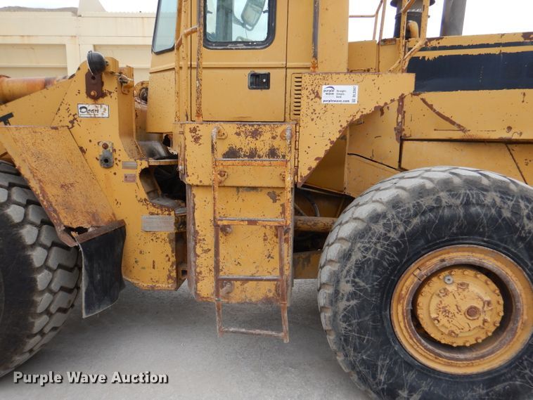 image for item DL3347 1984 Caterpillar 966D  wheel loader