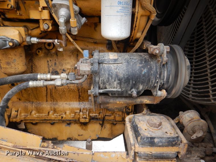 image for item DL3347 1984 Caterpillar 966D  wheel loader