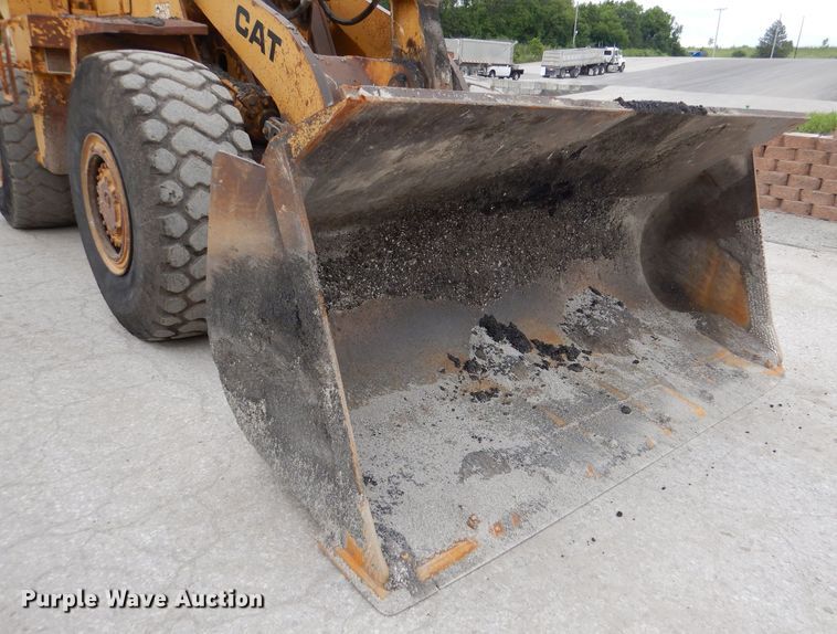 image for item DL3347 1984 Caterpillar 966D  wheel loader