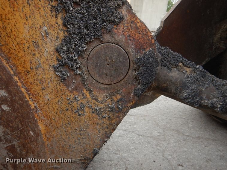 image for item DL3347 1984 Caterpillar 966D  wheel loader