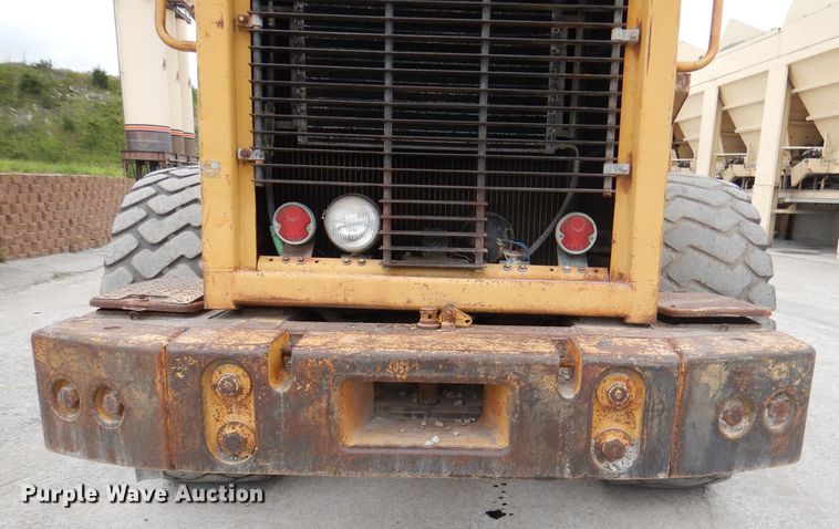 image for item DL3347 1984 Caterpillar 966D  wheel loader