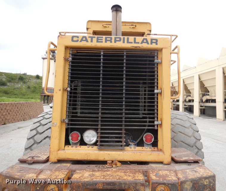 image for item DL3347 1984 Caterpillar 966D  wheel loader