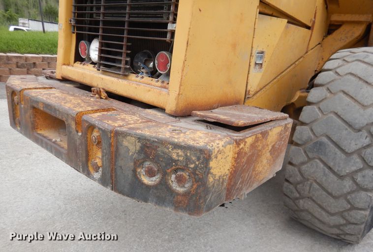 image for item DL3347 1984 Caterpillar 966D  wheel loader