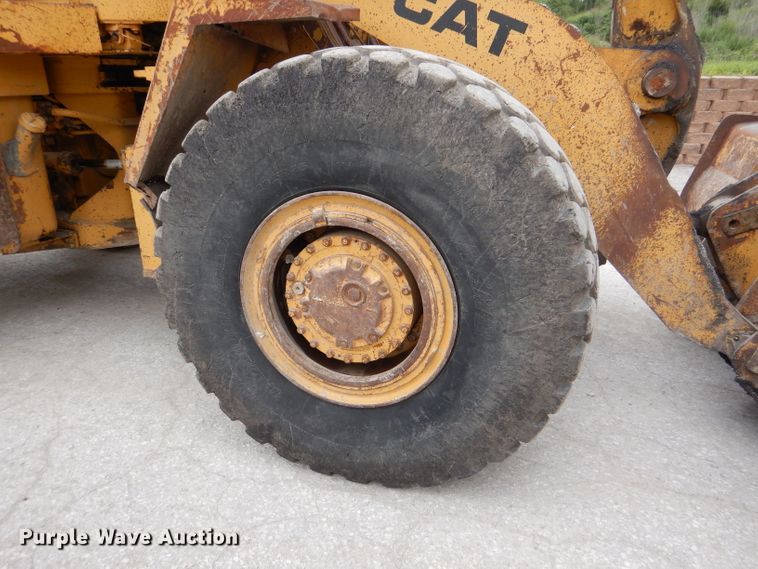image for item DL3347 1984 Caterpillar 966D  wheel loader