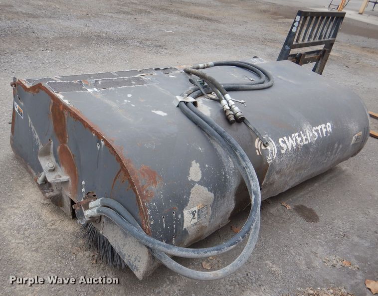 image for item DL3349 2006 Sweepster 20084M-0022  84"W skid steer broom