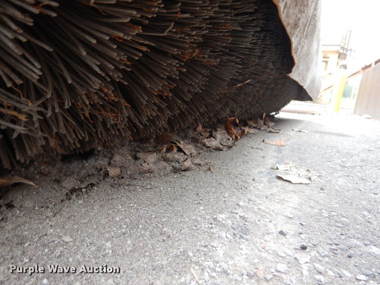 image for item DL3349 2006 Sweepster 20084M-0022  84"W skid steer broom