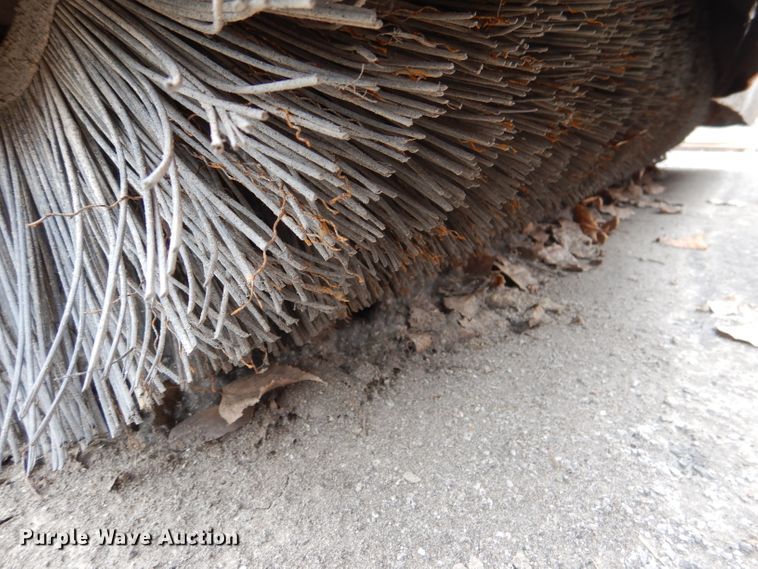 image for item DL3349 2006 Sweepster 20084M-0022  84"W skid steer broom