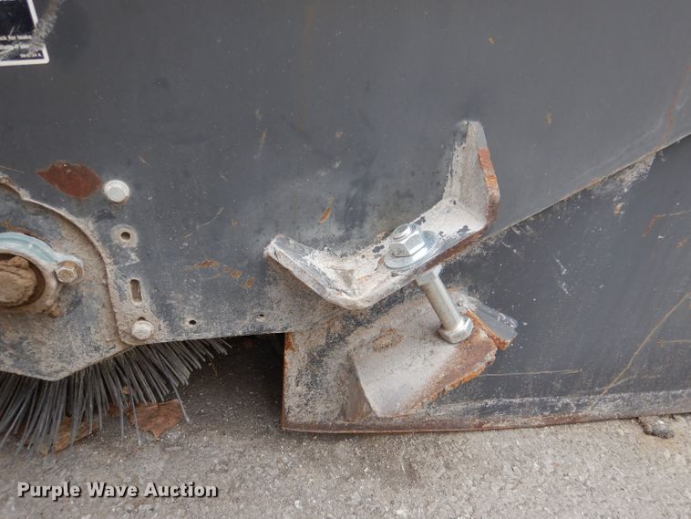 image for item DL3349 2006 Sweepster 20084M-0022  84"W skid steer broom