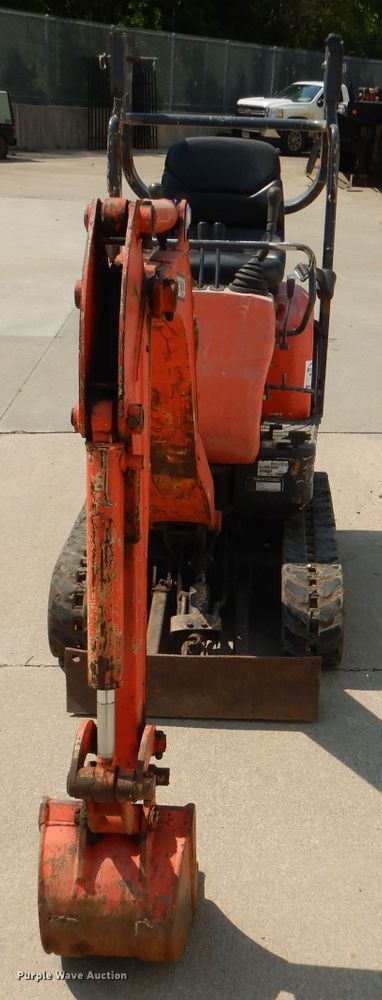 image for item DL3359 2013 Kubota K008-3  mini excavator