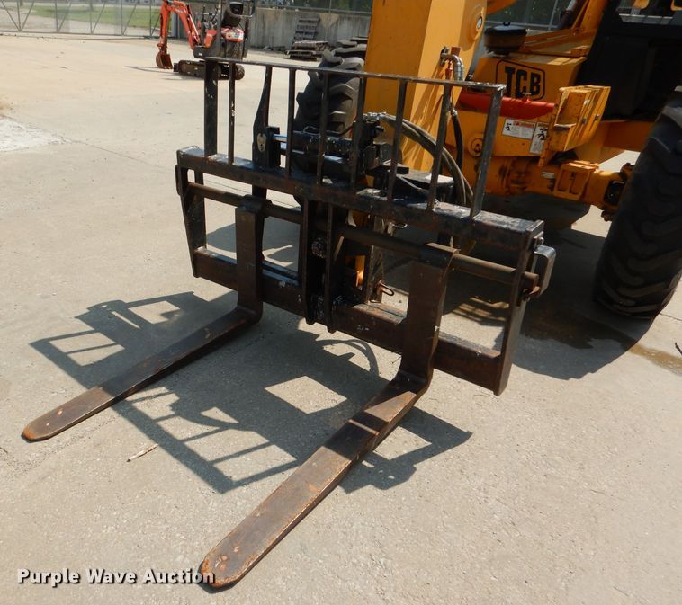 image for item DL3360 2005 JCB 506C  telehandler