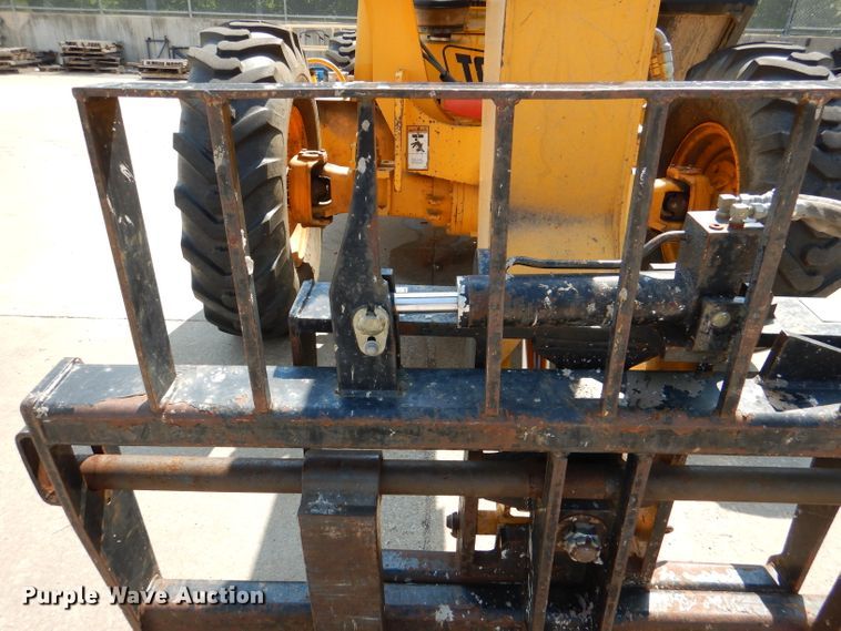 image for item DL3360 2005 JCB 506C  telehandler