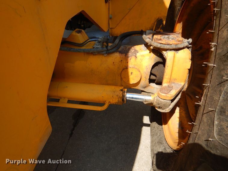 image for item DL3360 2005 JCB 506C  telehandler