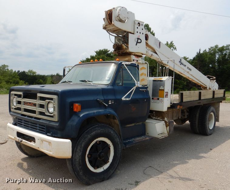 image for item DL3361 1985 GMC C7000  crane truck