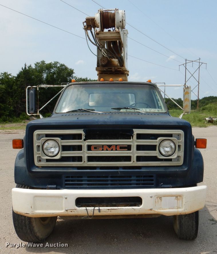 image for item DL3361 1985 GMC C7000  crane truck
