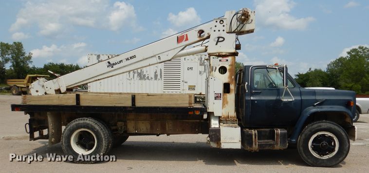image for item DL3361 1985 GMC C7000  crane truck